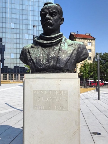 Monument to Dimitrije Tucović, politician
