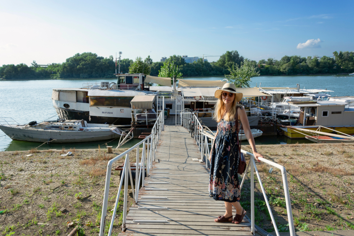 Katia Yakovleva at Caffe Brodić at Sava river